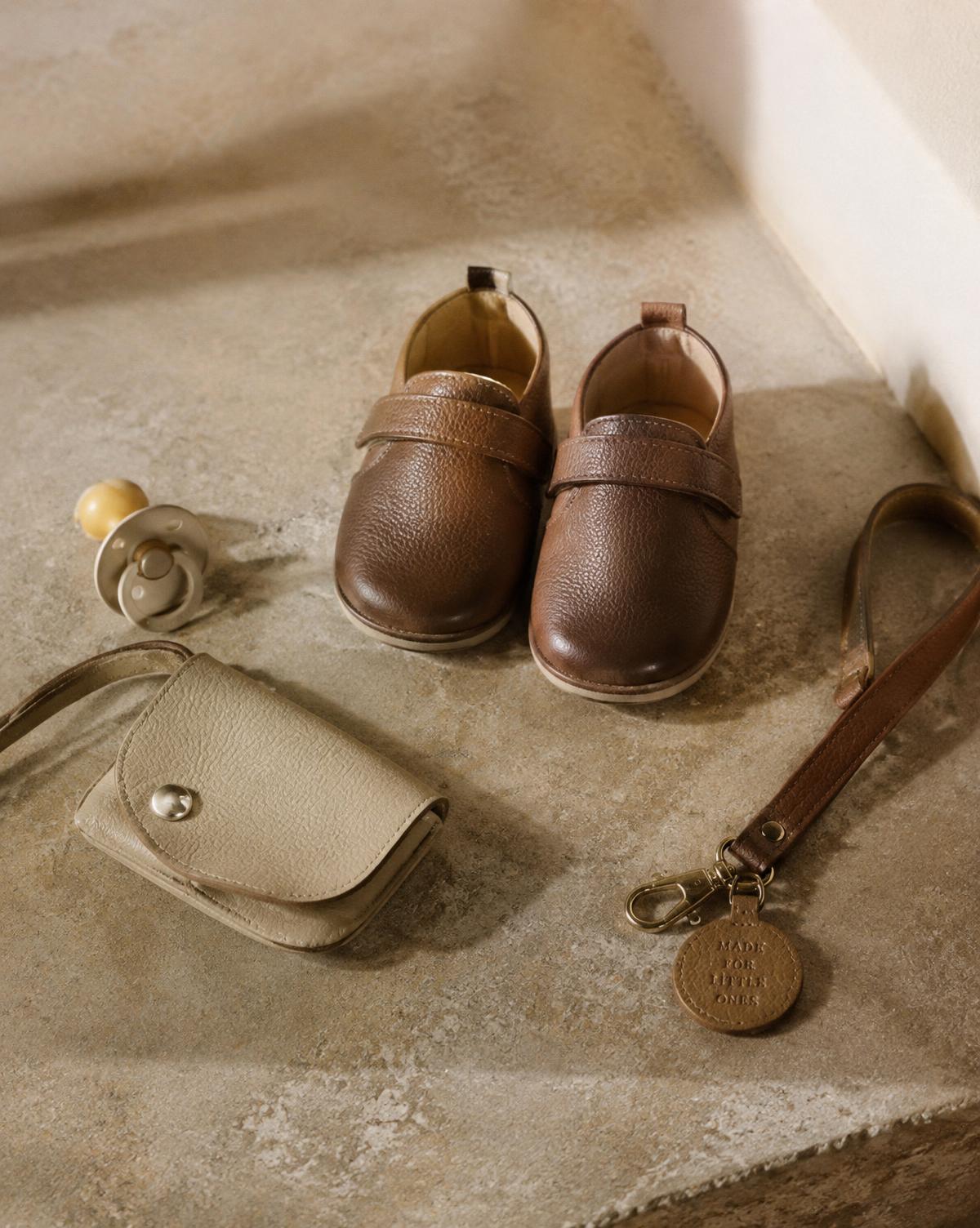 Shoes & accessories